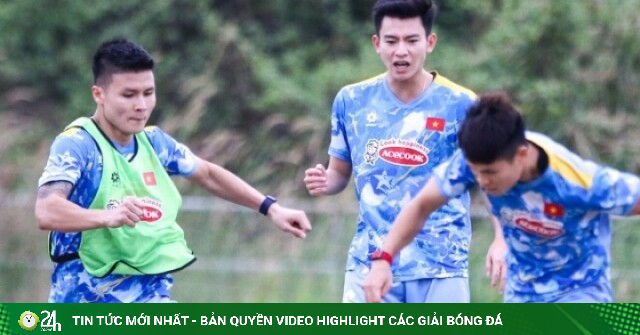 Danh sách tuyển Việt Nam: Điều khó khăn của HLV Kim Sang Sik
